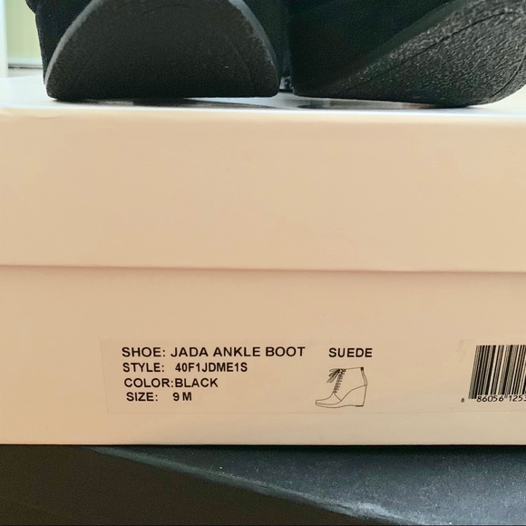 Michael Kors Jada Ankle Boot - Picture 5 of 5
